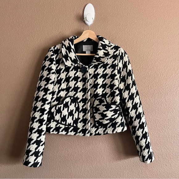 dELiA*s Jackets & Blazers - dELiA*s Black and White Houndstooth Blazer with Heart Pockets Size Medium